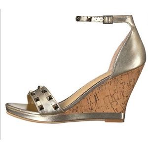 Lily Pulitzer Women's Gold Wedge Sandals